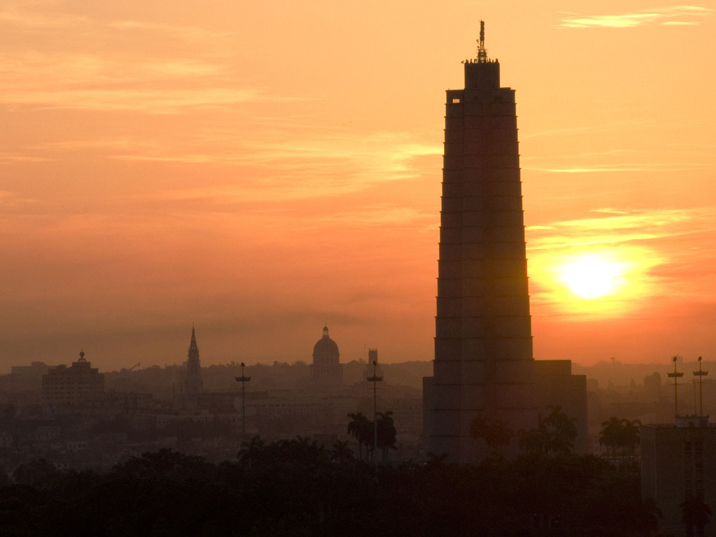 Sunrise in Havana (Amanecer en La Habana)