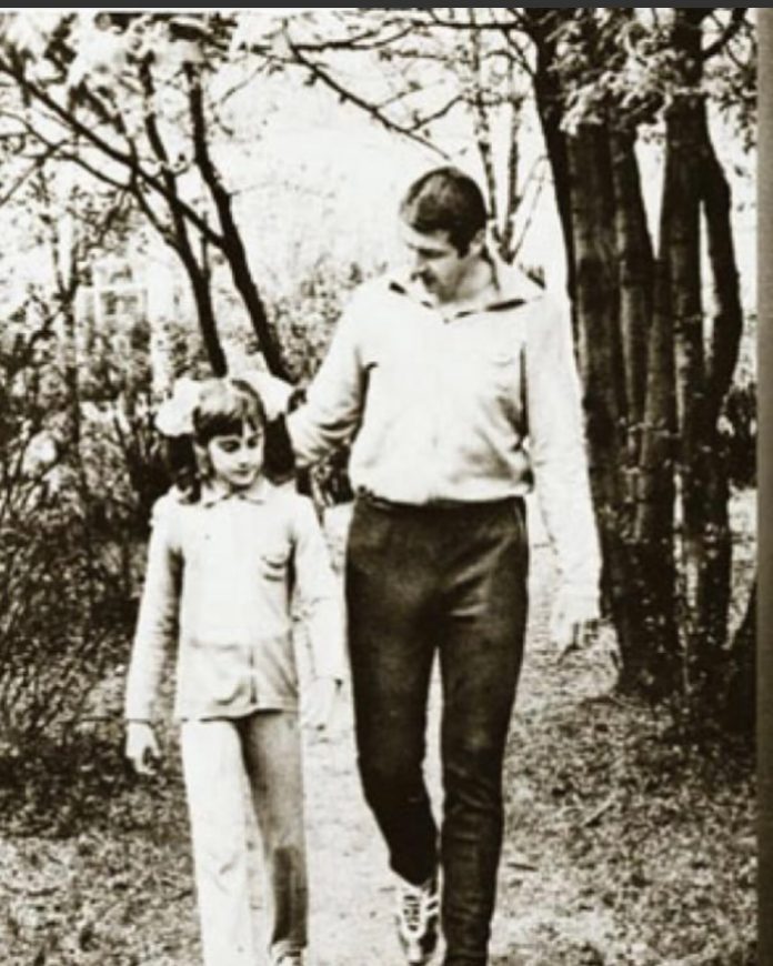 bela karoly
